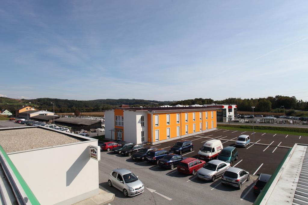 Fair-Price-Hotel Bad Waltersdorf Extérieur photo